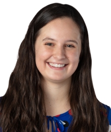 Photo portrait of Caroline Russell of Mahoney | CPAs and Advisors.