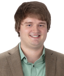 Photo portrait of Travis Koester of Mahoney | CPAs and Advisors.