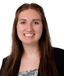 Photo portrait of Lea Newman of Mahoney | CPAs and Advisors.